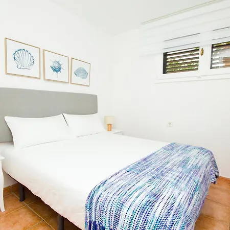 Elena - By Az Apartman *